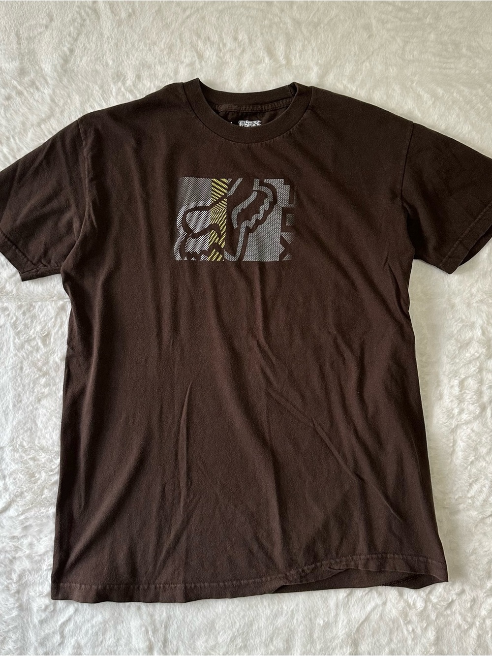 Fox Brown Short Sleeve Tee with Graphic Chest Logo